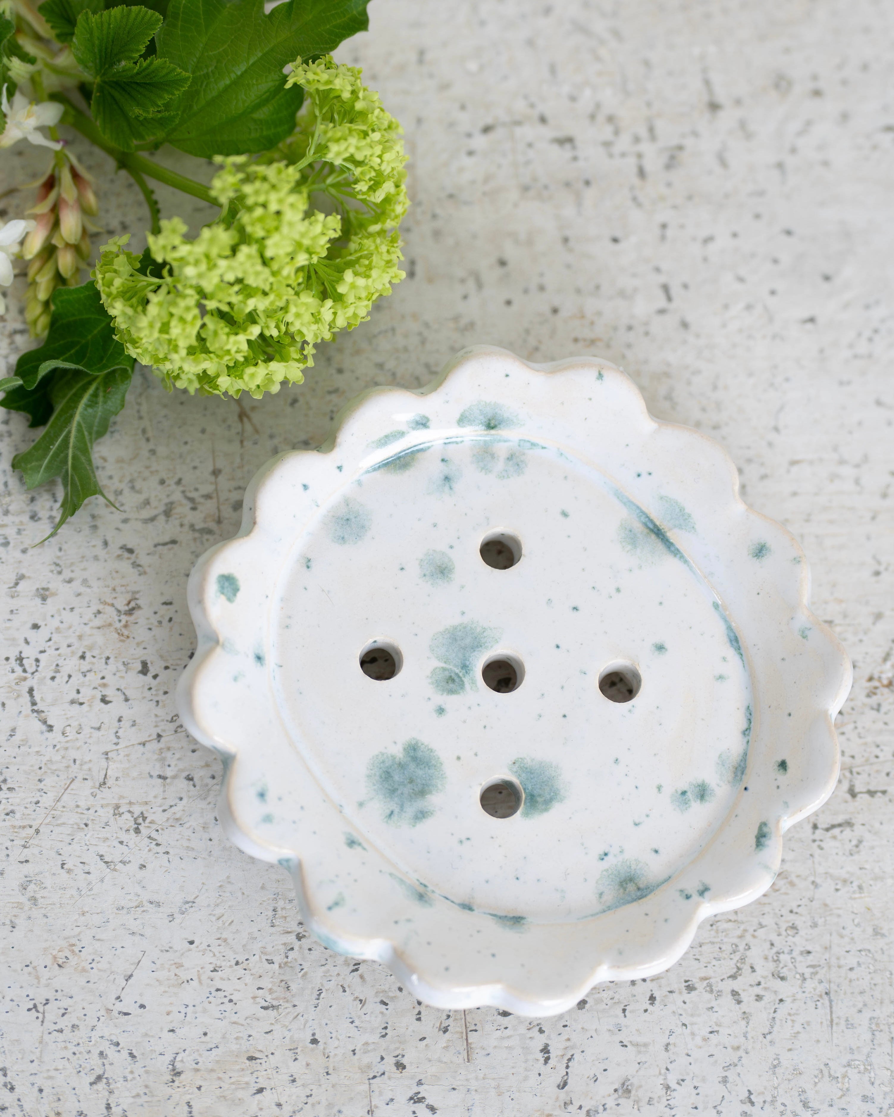 Green Splatter Scalloped Soap Dish