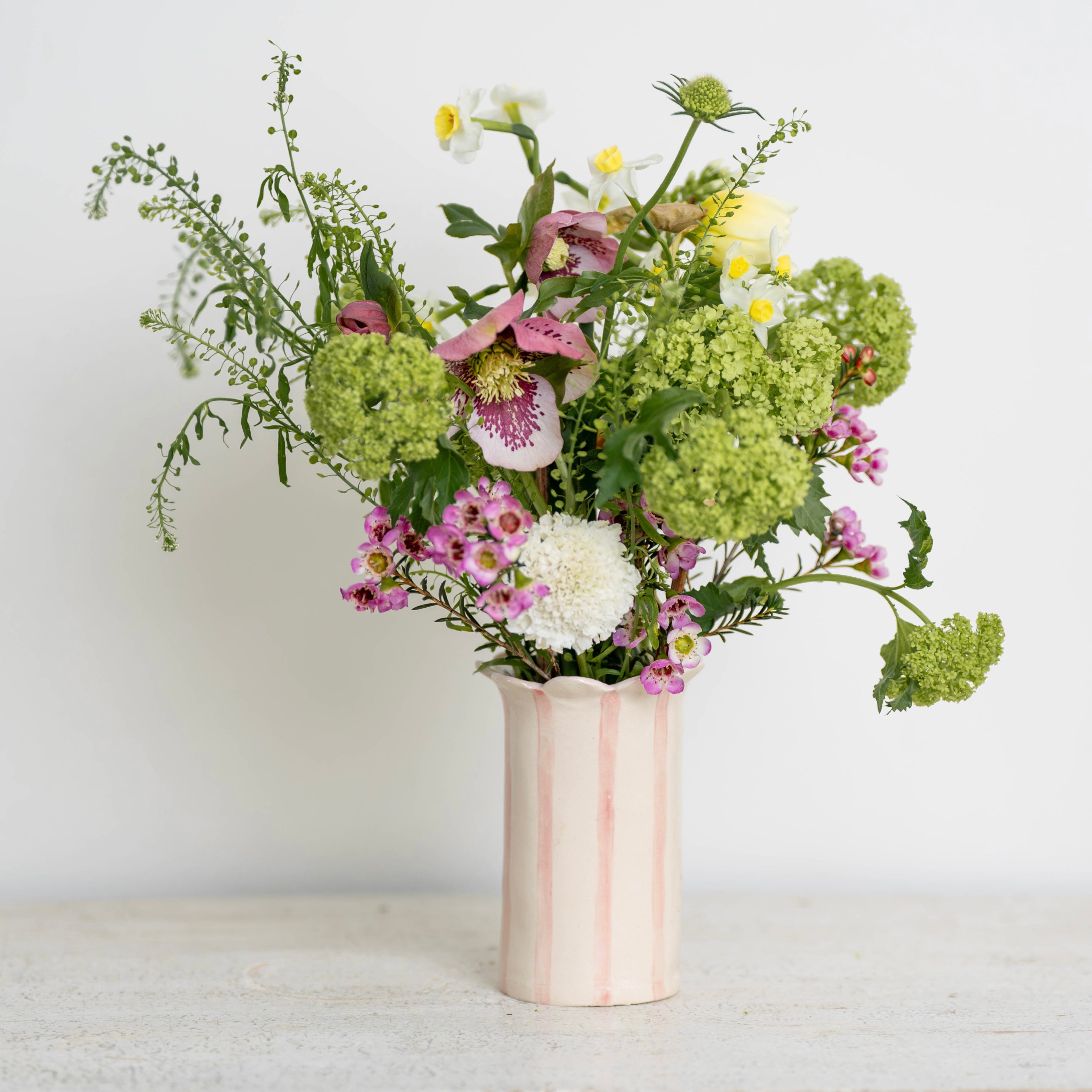 Pink Daisy Scalloped Vase